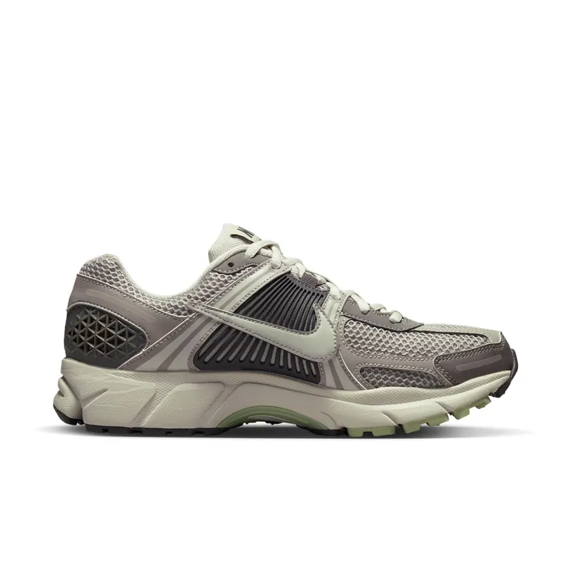 Nike Zoom Vomero 5 Cobblestone/Light Bone/Medium Ash/Light Bone (FB8825-001)