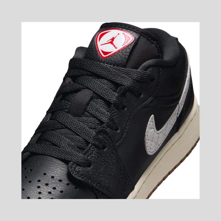 air-jordan-1 IR1142-001