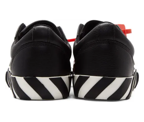 Off-White Black Arrows Low Vulcanized Sneakers (OWIA178E19D681051001) (3)