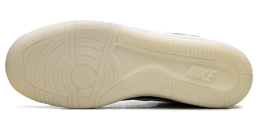 nike-air-force CT8448-001