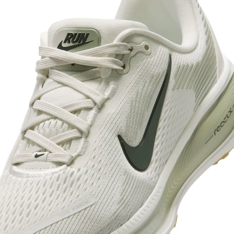 Nike Vomero 18 White (HQ2157-011)