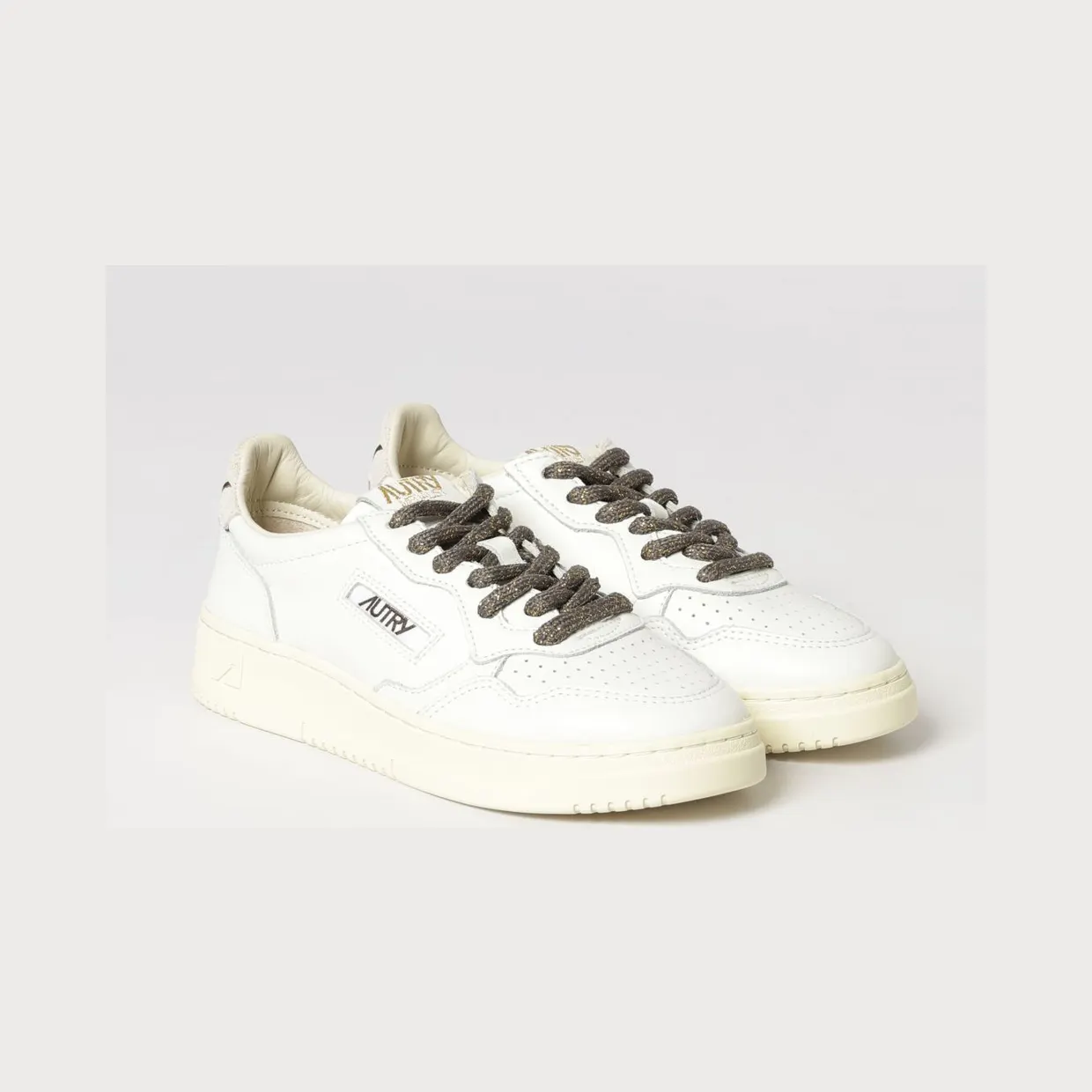 Autry Medalist Low Bicolor Leather Sneakers with Perforated Toe Brown (AULWSW05)