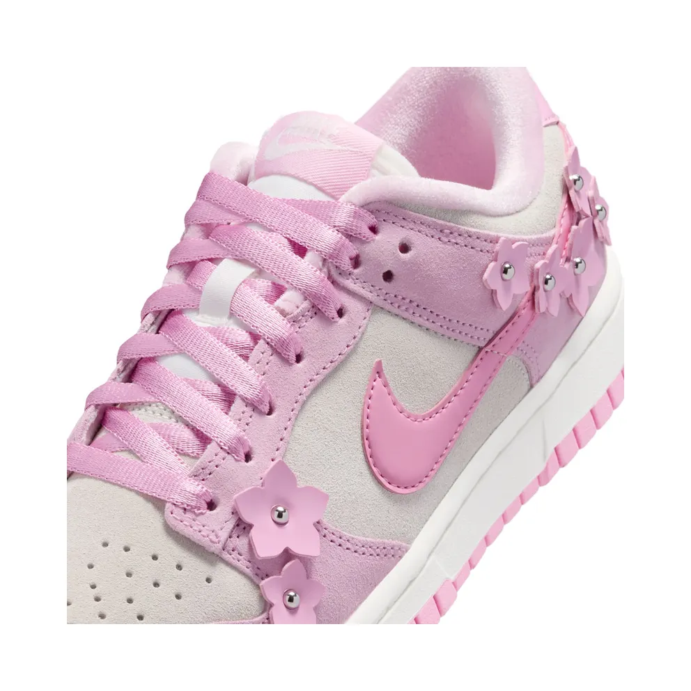 Nike Dunk Low “Femme Pink Flower” (IV4726-600)