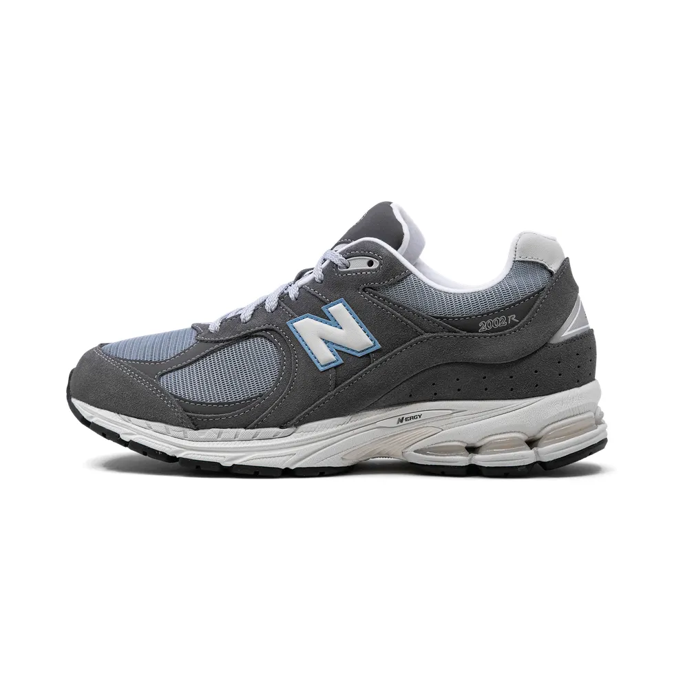 New Balance 2002R “Magnet” (M2002RFB)