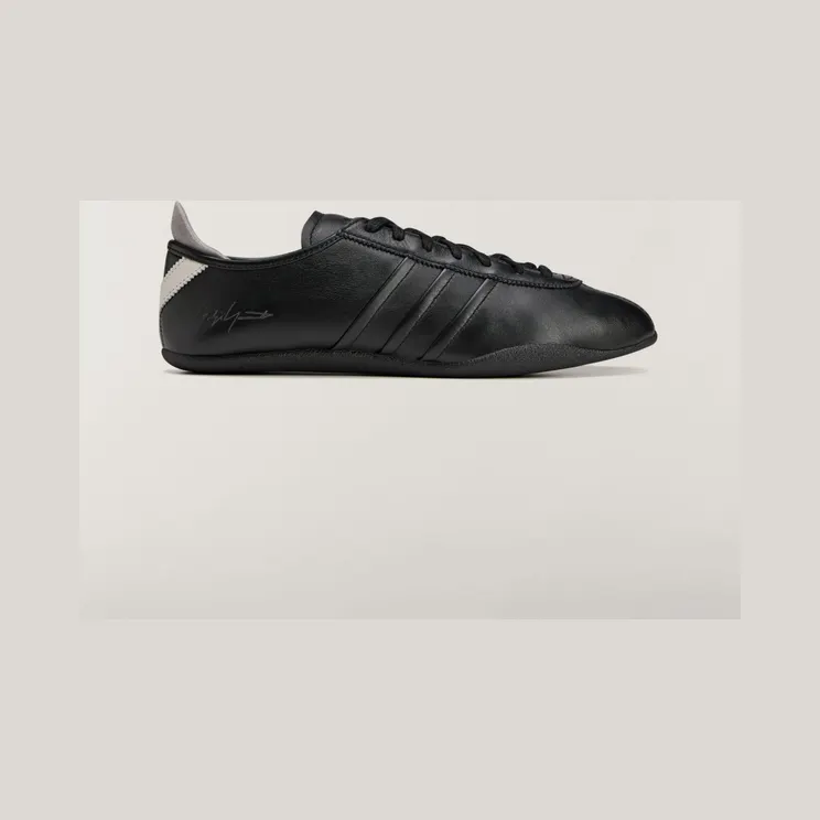 adidas Y-3 Tokyo “Black / Black / Off White” (KI0884)