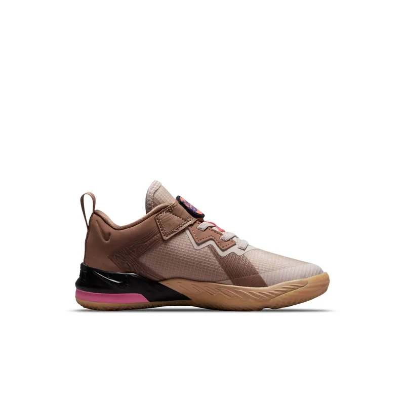 Nike LeBron 18 Low Wile E. vs Roadrunner Space Jam (DJ3761-401)