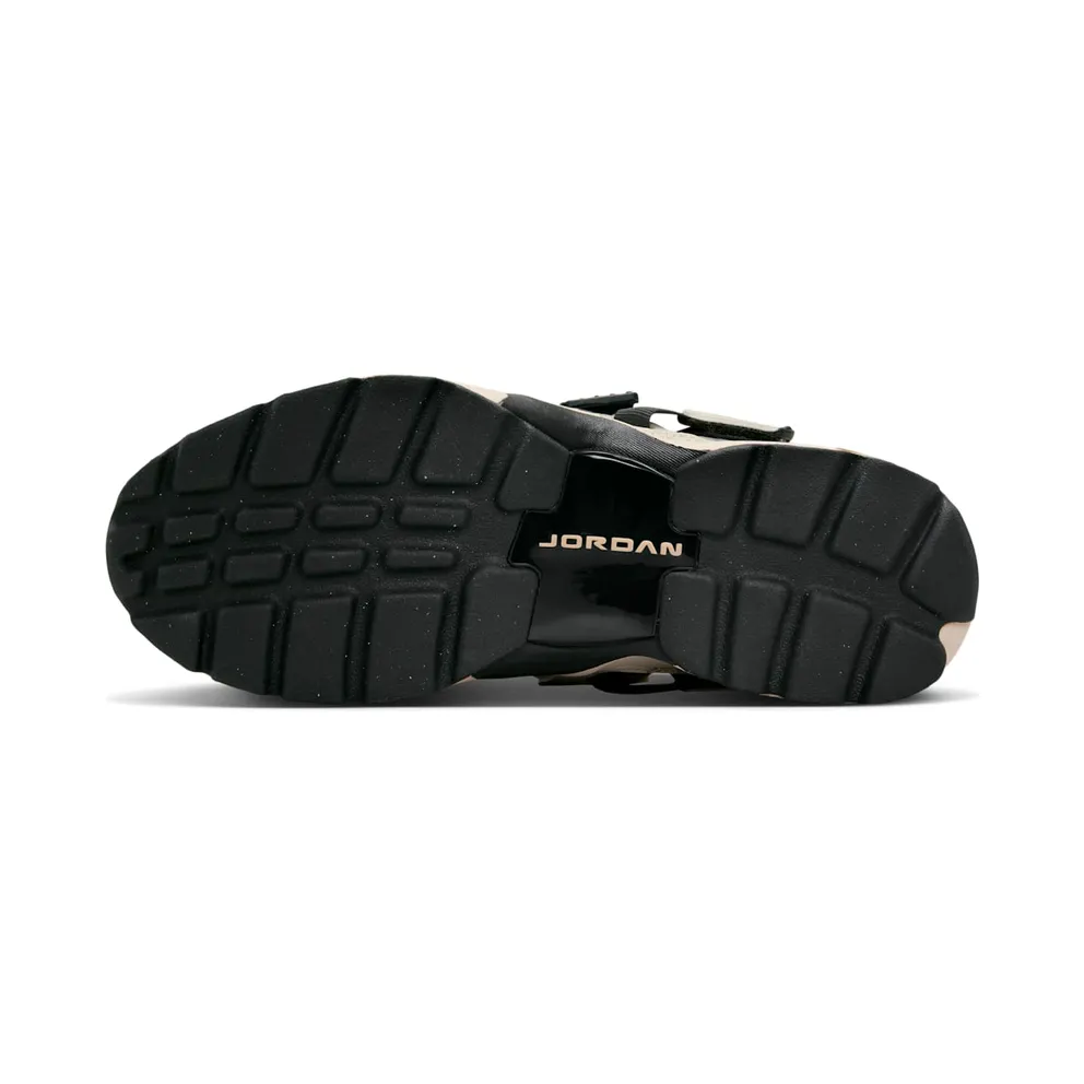 Jordan Trunner LX “Light Orewood Brown” (HQ2164-102)