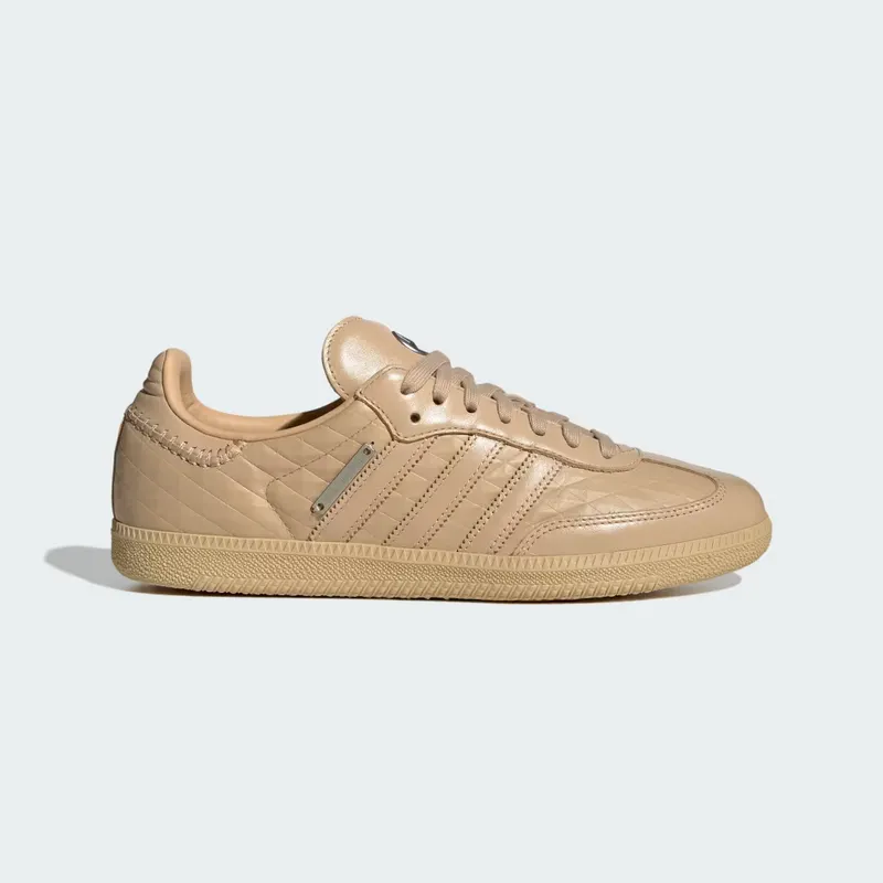 Mercedes-Benz x adidas Samba “Magic Beige” (HP4525): schoen of jubileumgeschenk?