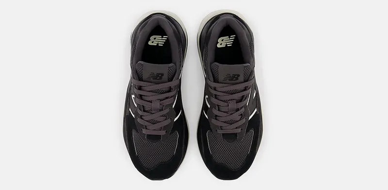 New Balance New Balance Black/White (W5740CHB)
