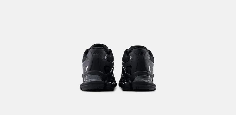 New Balance 2000 “Triple Black” (U2000ETB)