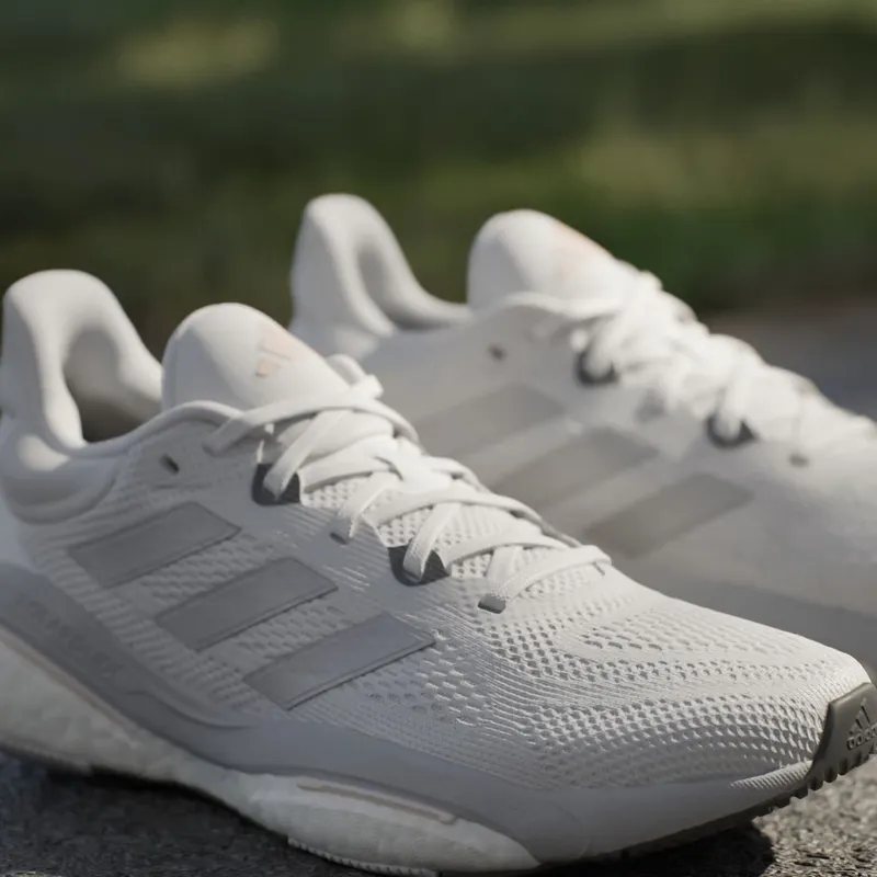 Adidas SolarGlide 6 “Crystal White Taupe Metallic” (HP9814)