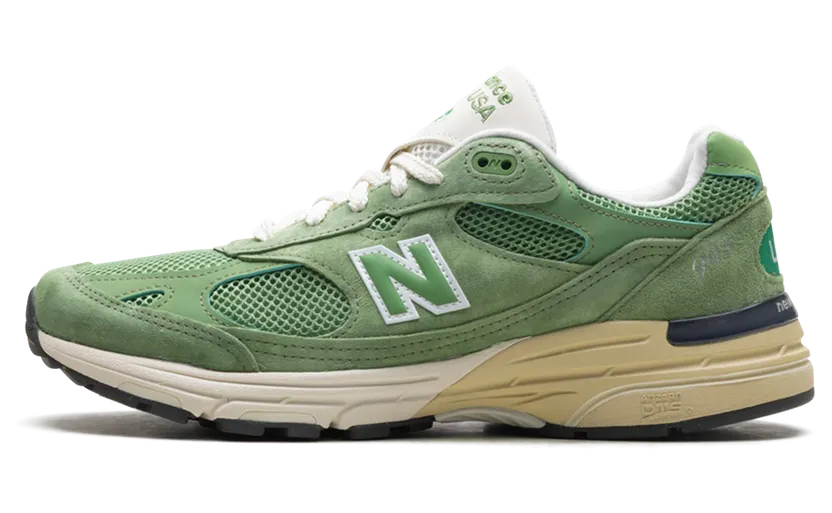 New Balance 993 “Made in USA – Chive” (U993GW)