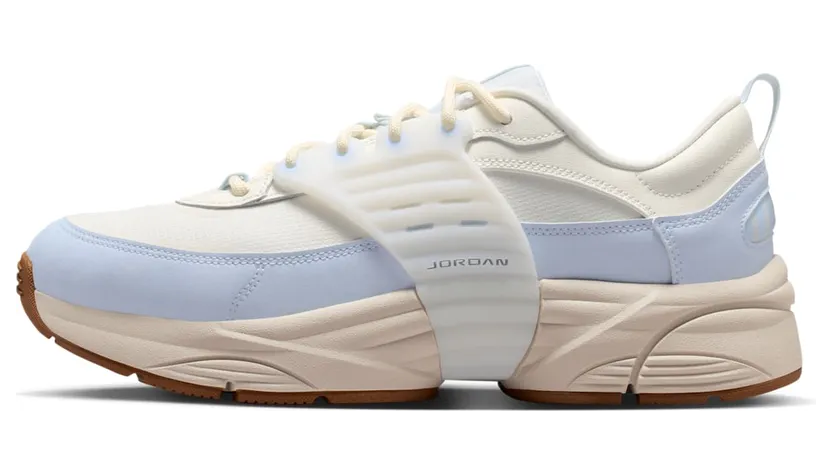 Jordan Trunner O/S “Sail Cream Hydrogen Blue” (IR7564-122)