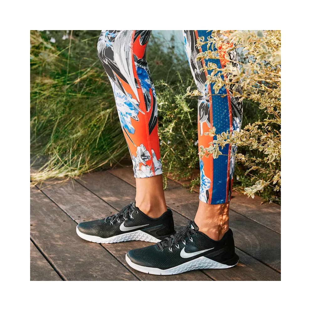 Nike Metcon 4 Black Metallic Silver (924593-001)