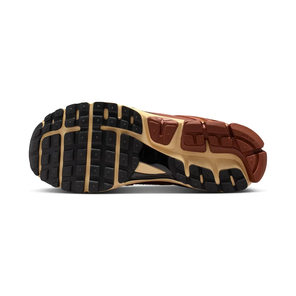 Nike Zoom Vomero 5 “Swooshless” (IO4555-200)