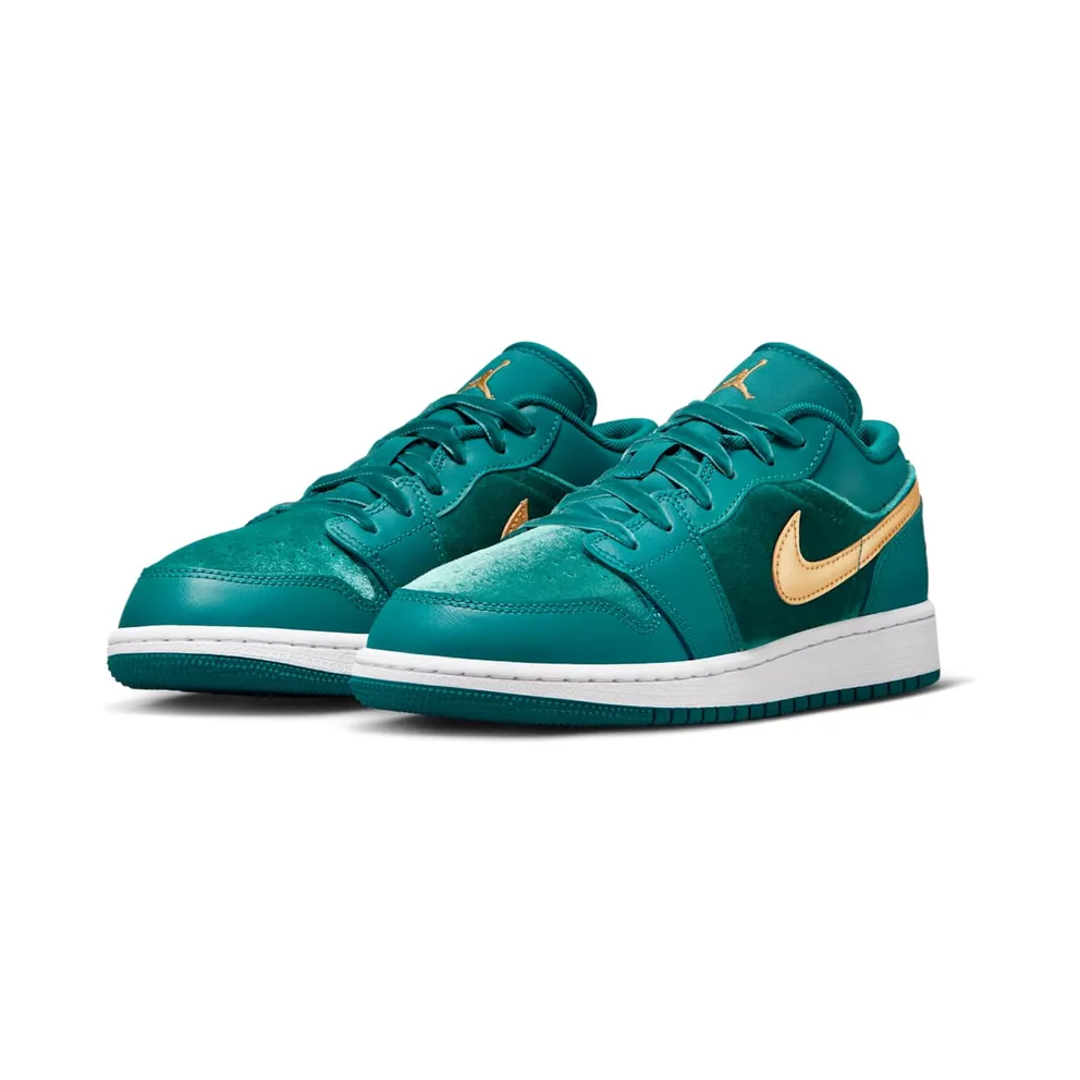 Air Jordan 1 – “Geode Teal Velvet” (FB9896-300)