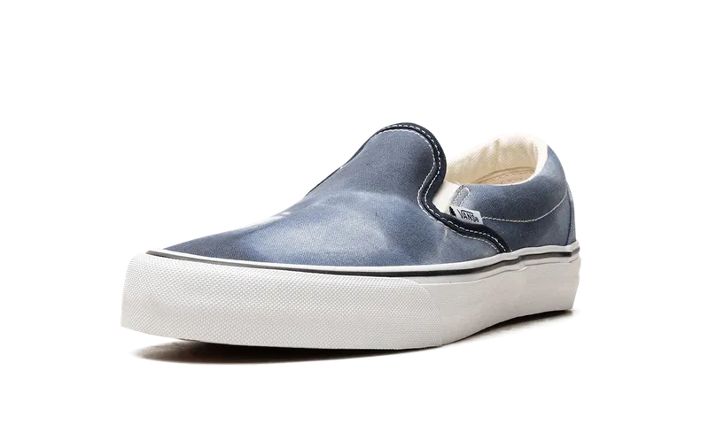 Vans Slip-On VR3 “Cloud” (VN0007NCBLU)