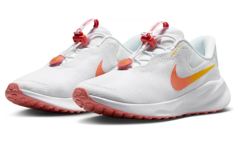 nike-revolution FN7999-100