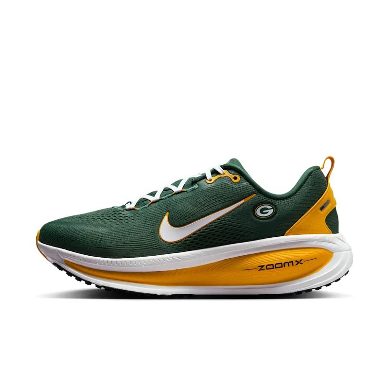 Nike Vomero 18 – Green Bay Packers – “Fir / University Gold / White” (IQ5889-300)