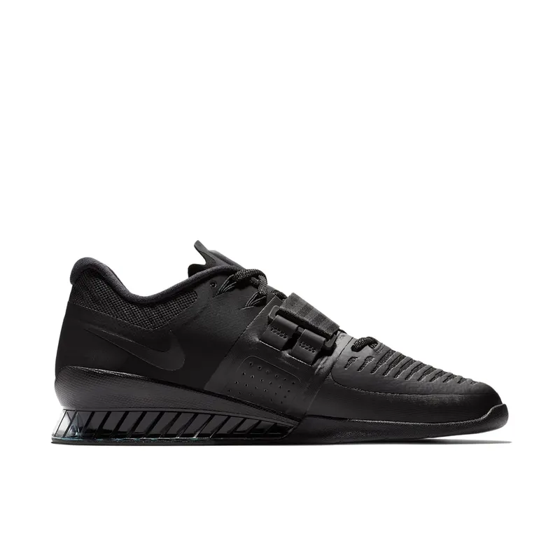 Nike Romaleos 3 Triple Black Black/Black/Black (852933-004)