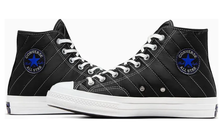 converse-chuck-taylor-all-star A05609C