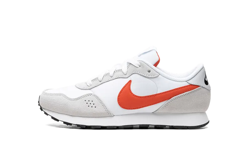 Nike MD Valiant GS “PURE PLATINUM PICANTE RED” (CN8558-020)