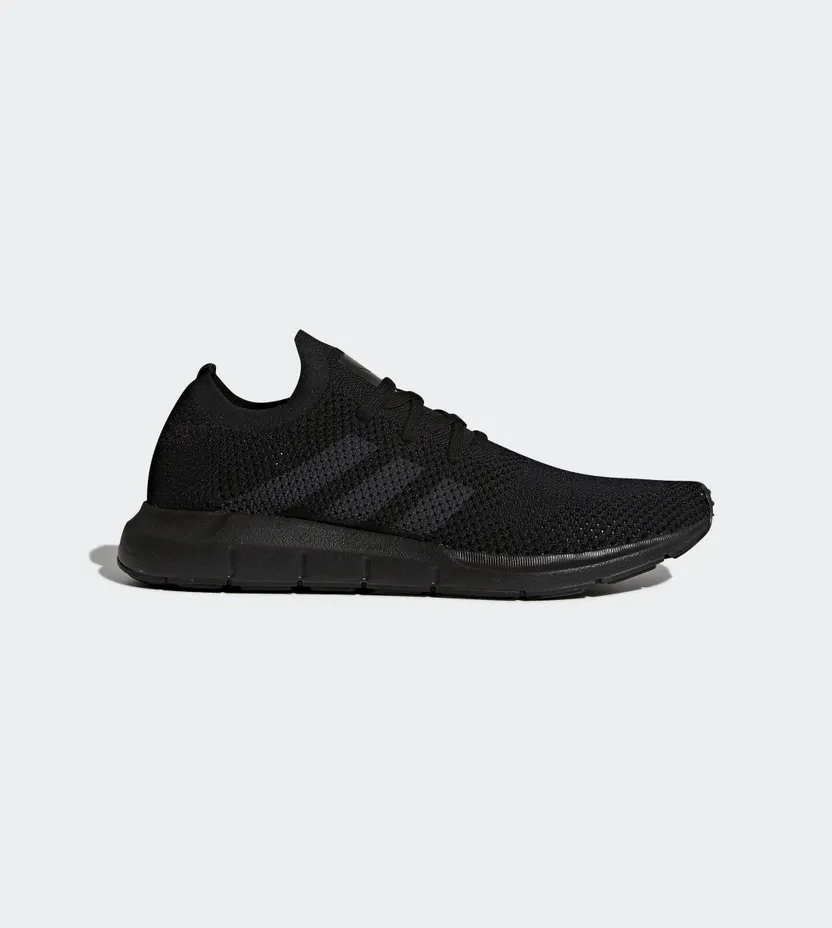 adidas Swift Run Triple Black Primeknit