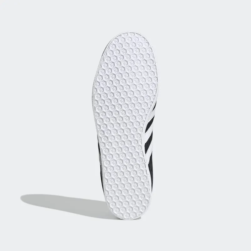 Adidas Gazelle Core Black / Cloud White / Core Black (IE1633)