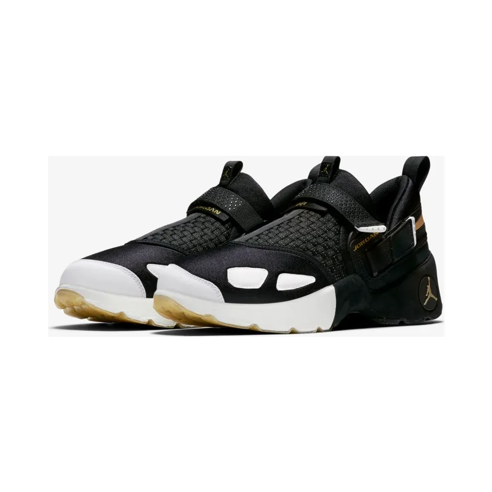 Jordan Trunner LX BHM (2017)