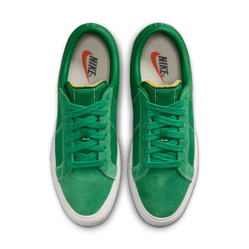 Nike Blazy “Pine Green/Sail/White/Pine Green” (IM2523-300)