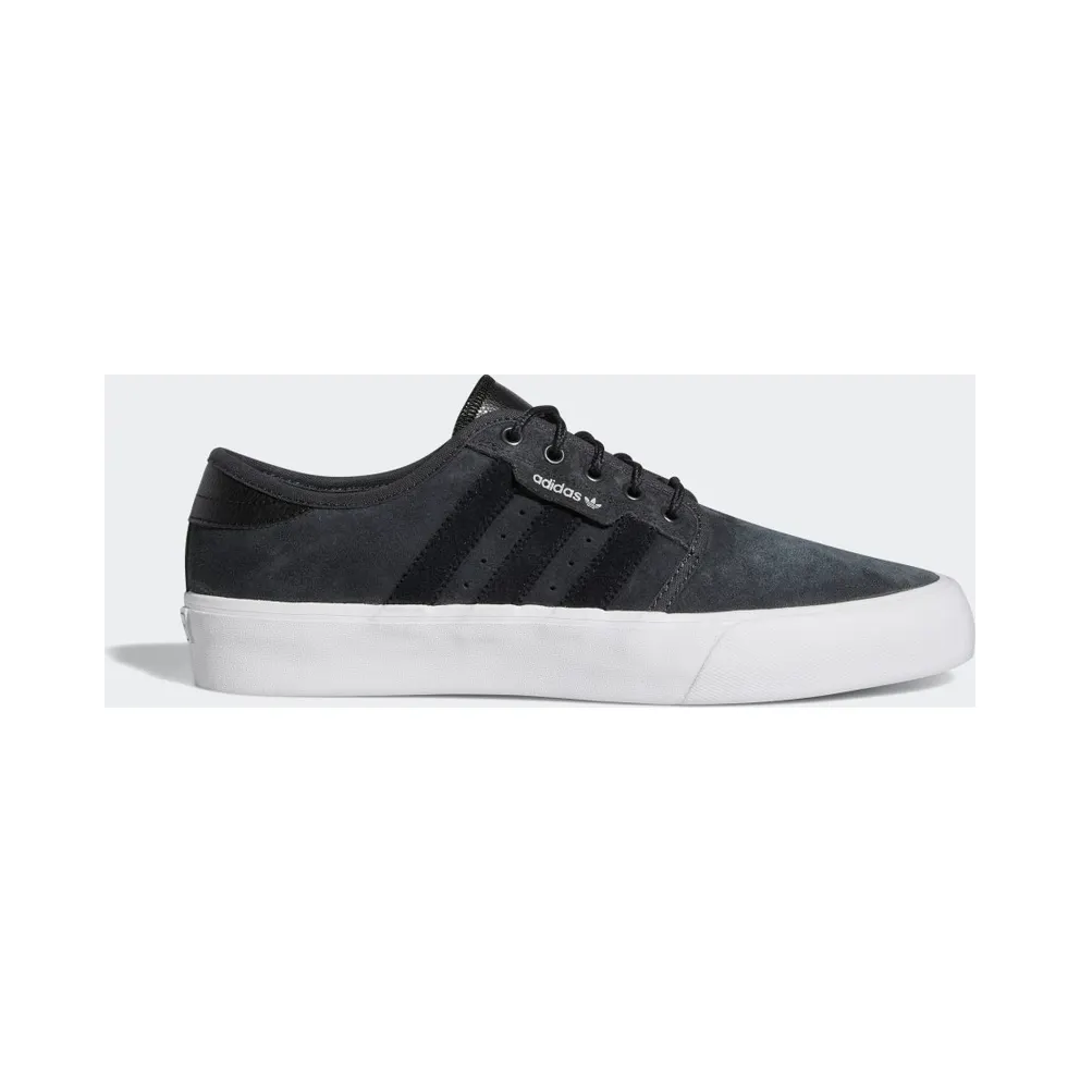 adidas Seeley XT Schuh Carbon / Core Black / Cloud White (GX2075)