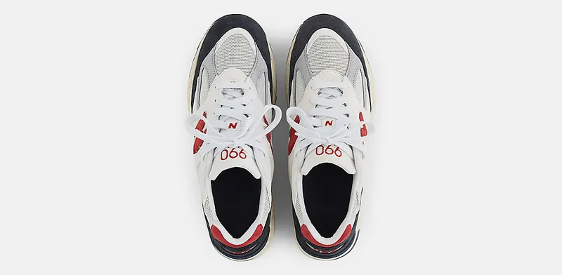 New Balance Off-White & Navy 990V2 (M990TA2)
