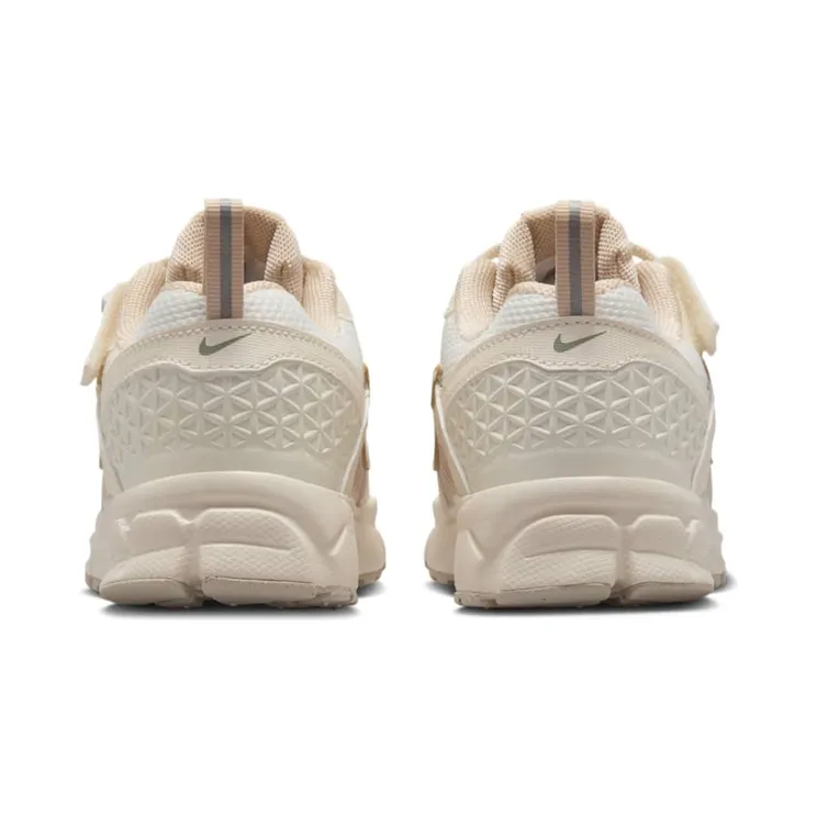 nike-vomero HF6999-106