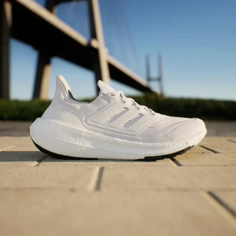 Adidas ULTRABOOST LIGHT “Black” (GY9350)