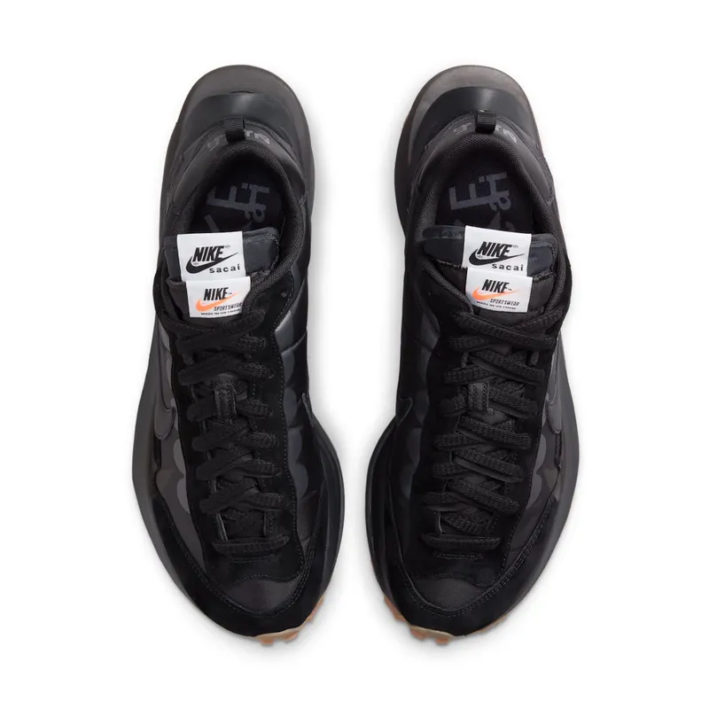 Nike x Sacai VaporWaffle Black Gum (DD1875-001)