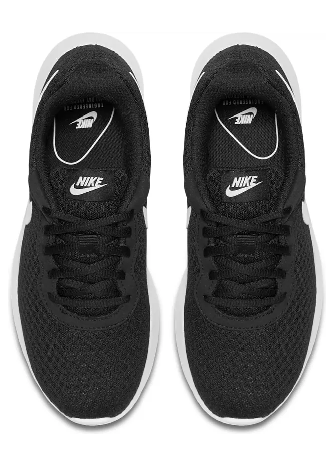 nike-tanjun 812655-011