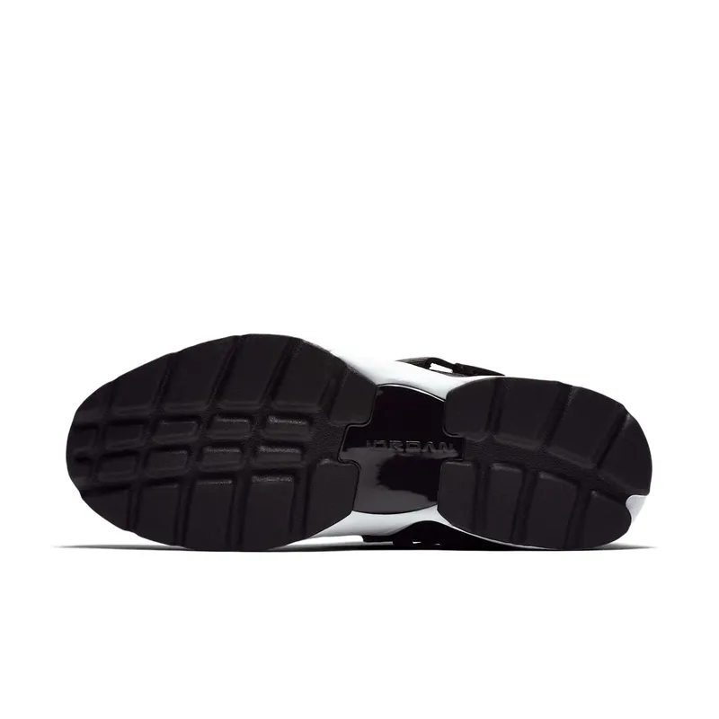 Jordan Trunner LX Black White Sole Black/Black-White (897992-011)