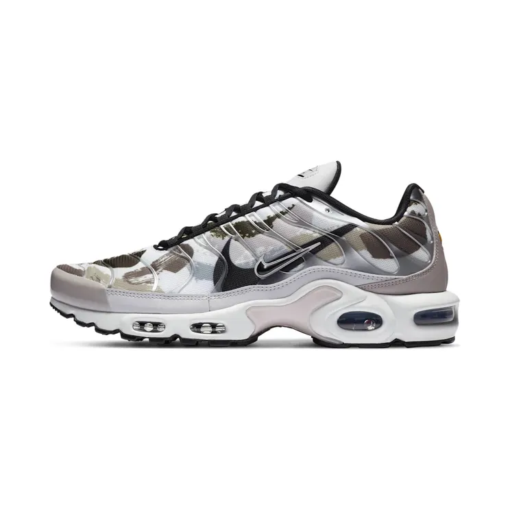 Nike Air Max Plus “Vast Grey / Summit White / Poison Green / Black” (CZ7553-002)