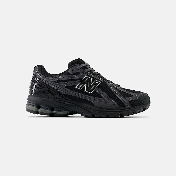 New Balance 1906R “Black Phantom” (M1906RLB)