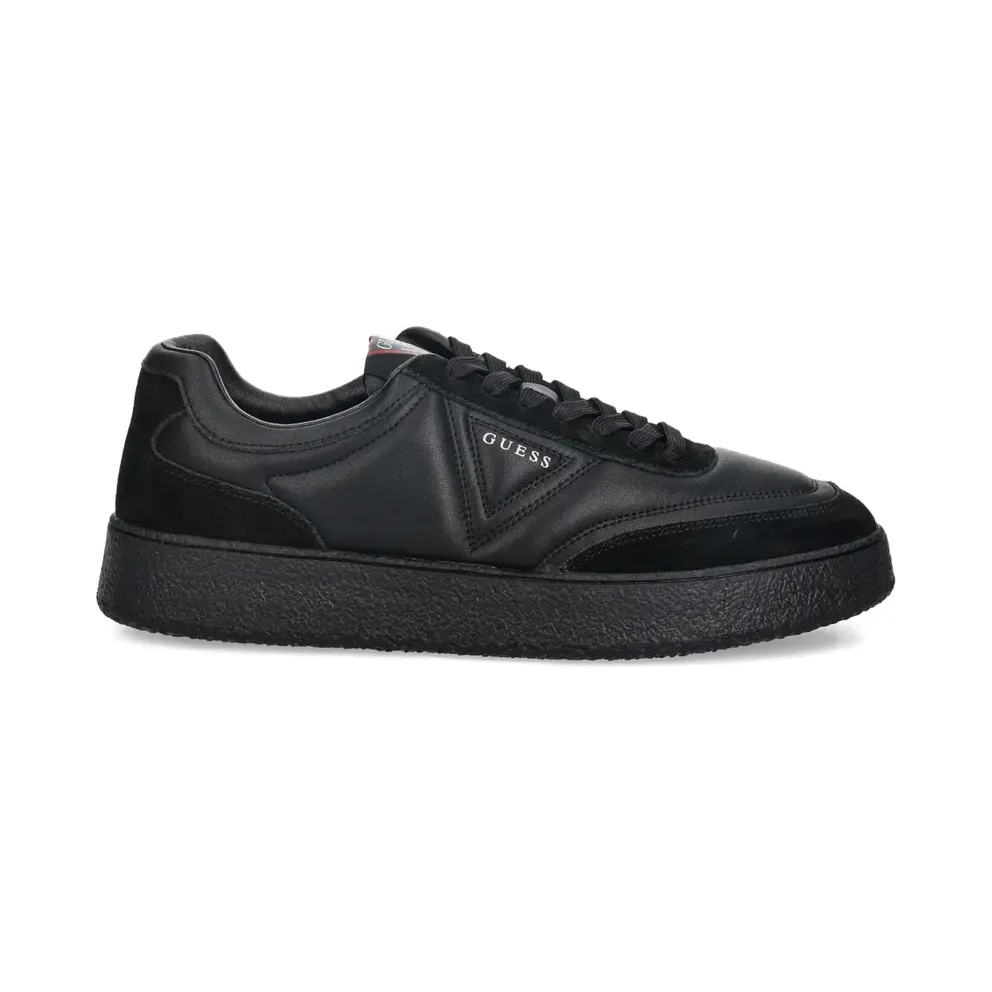 GUESS USA Wimoh mit Einsätzen – Black (FMFMOHLEA12)