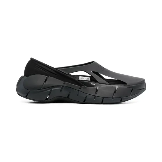 Maison Margiela x Reebok Croafer Project 0 slip-on “Black” (S58WS0205)