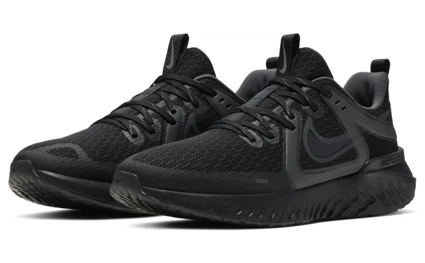 nike-sneaker AT1368-002