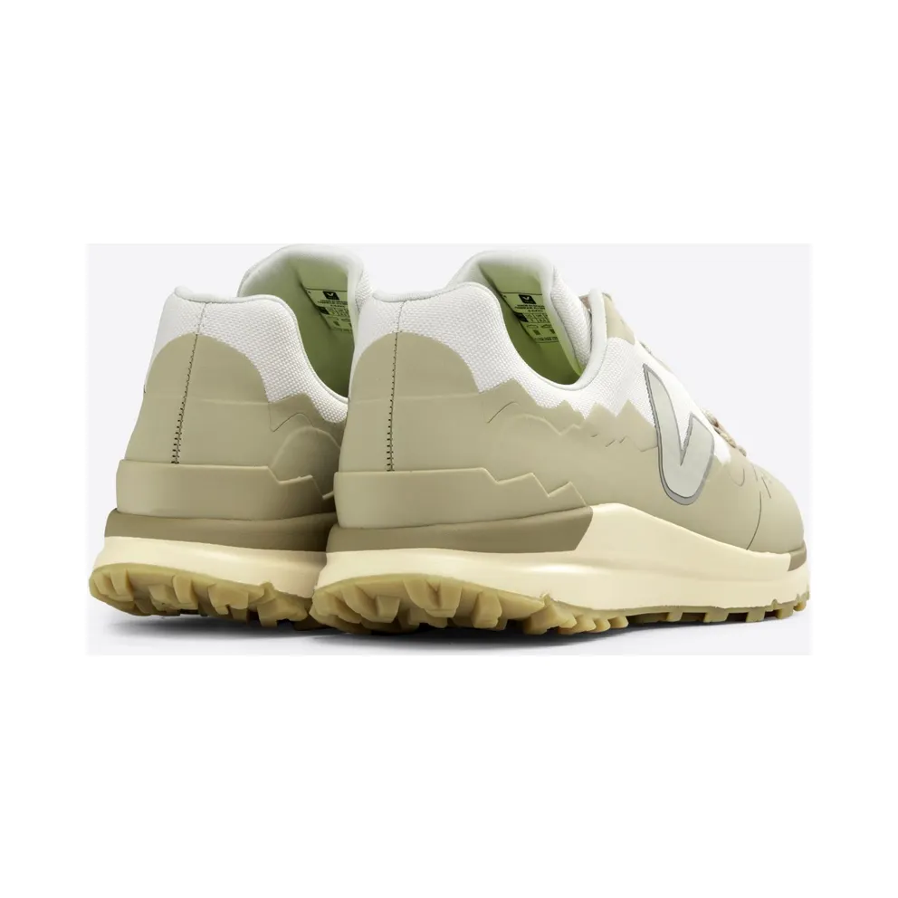 Veja FITZ ROY TREK SHELL GRAVEL PIERRE ALMOND – “Beige” (FR2303371A)
