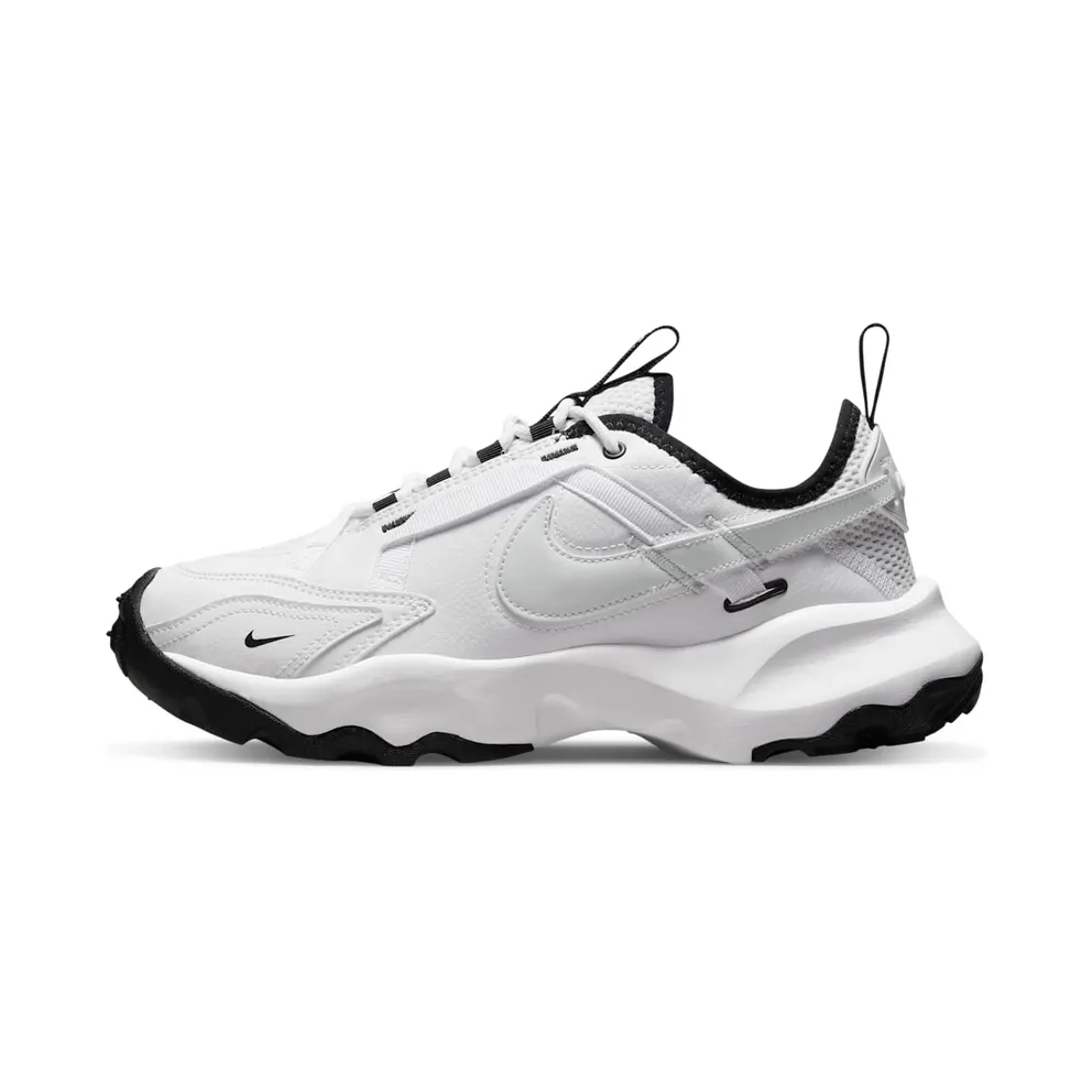 Nike TC 7900 “White / Black / White / Photon Dust” (DR7851-100)