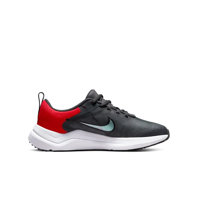 Nike Downshifter 12 Older Kids’ Road Running Black (DM4194-001)