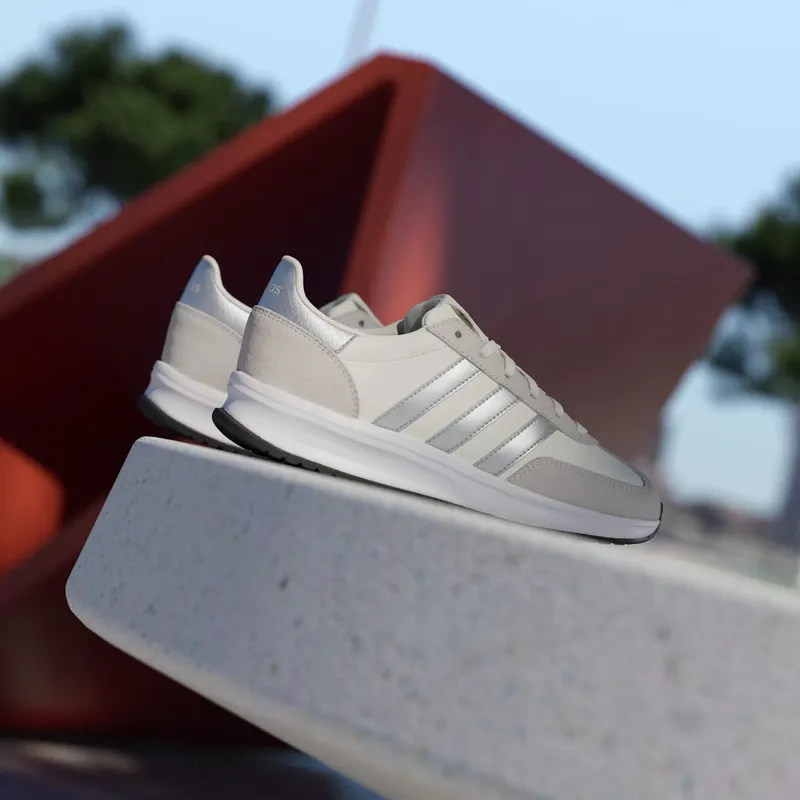 adidas Run 70s 2.0 White Silver Metallic Off White (JR8667)
