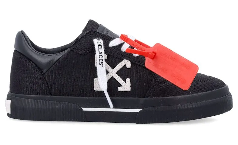 OFF-WHITE New Low Vulcanized Black White Canvas (OWIA288C99FAB0021001)