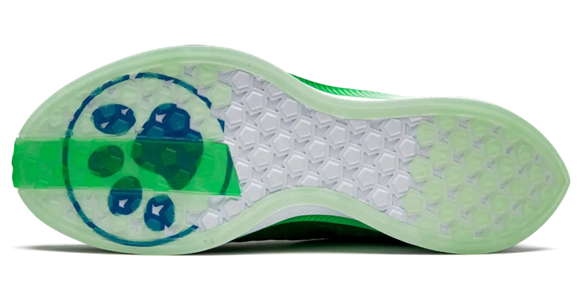 nike-zoom CV8077-300
