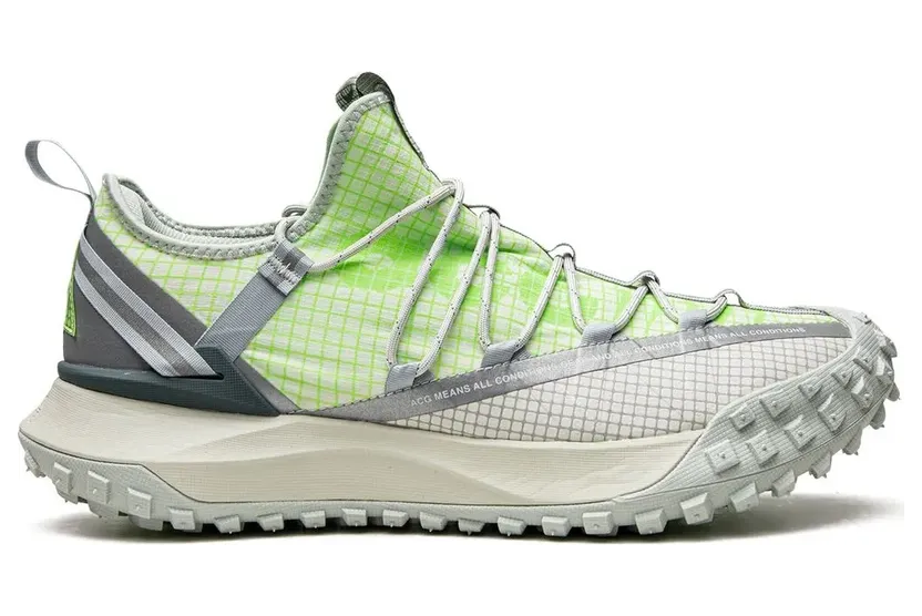 nike-acg DJ4030