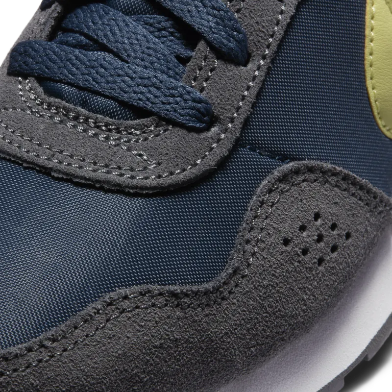 Nike MD Valiant Older Kids’ Blue (CN8558-400)